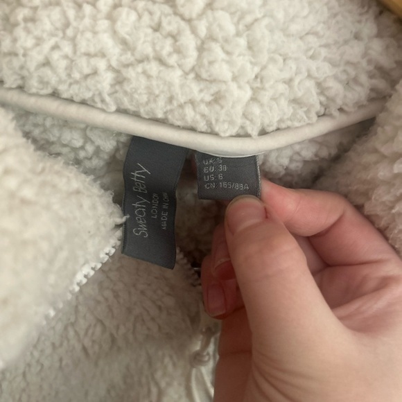 Sweaty Betty Canyon Fleece Zip Up Lily White Full Zip Sherpa US Size 6 - Picture 4 of 8